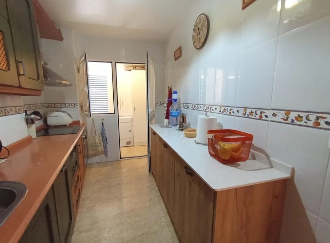 Hermoso apartamento de 3 dormitorios y 2 baños. Patio Ascensor y parking Puerto Lumbreras