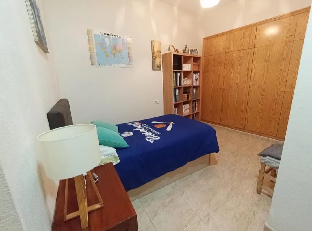 Mooi appartement met 3 slaapkamers en 2 badkamers. Patiolift en parkeerplaats Puerto Lumbreras