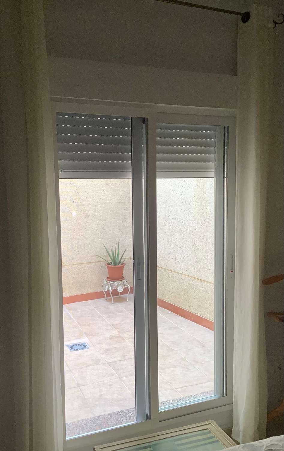 Hermoso apartamento de 3 dormitorios y 2 baños. Patio Ascensor y parking Puerto Lumbreras