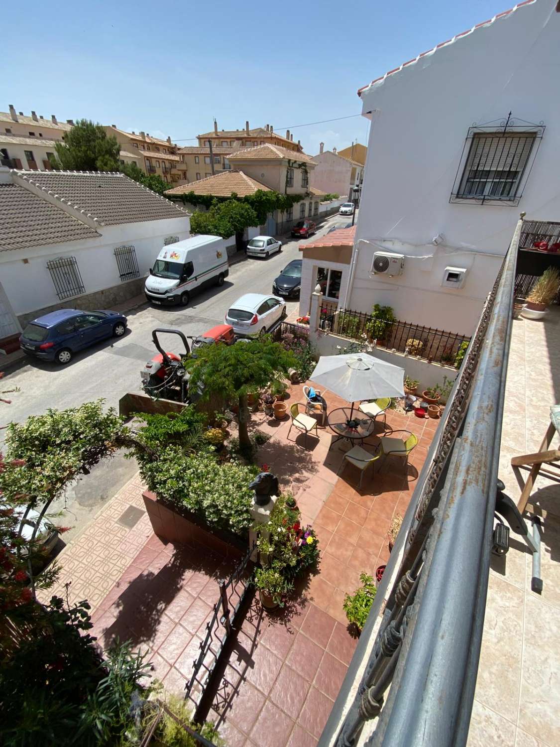 High quality four-bedroom two-bathroom detached house in Oria