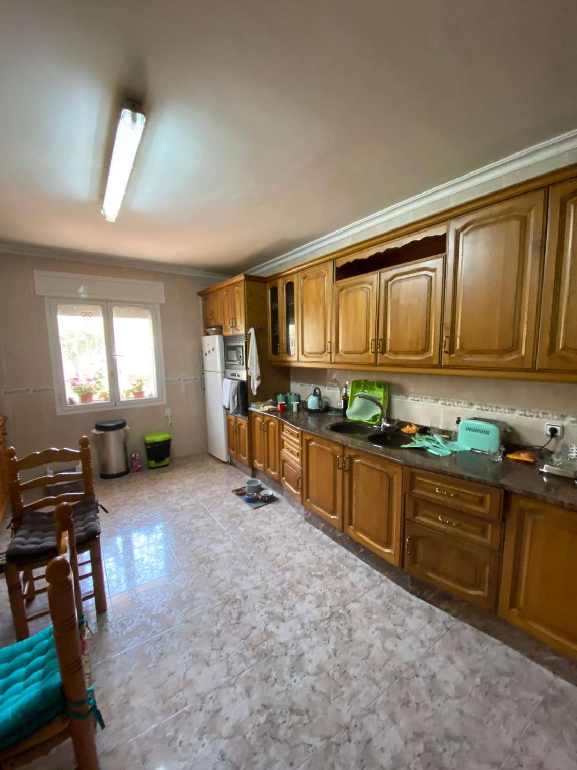 High quality four-bedroom two-bathroom detached house in Oria