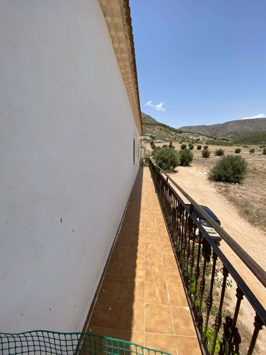 Maison individuelle de haute qualité avec quatre chambres et deux salles de bains à Oria