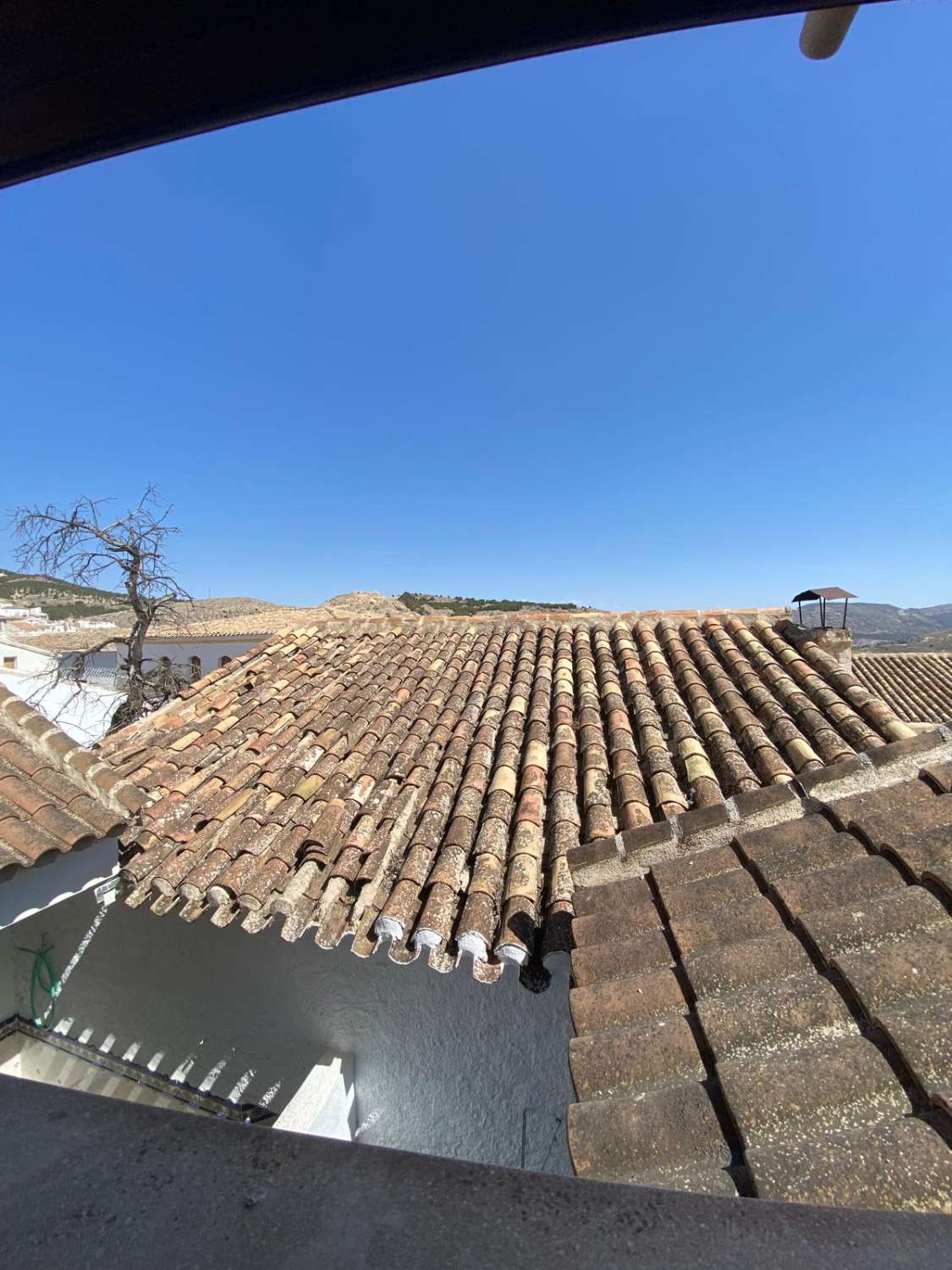 Fantástica casa adosada de 3 plantas convertida en dos con patios exteriores e inmenso garaje Vélez Blanco