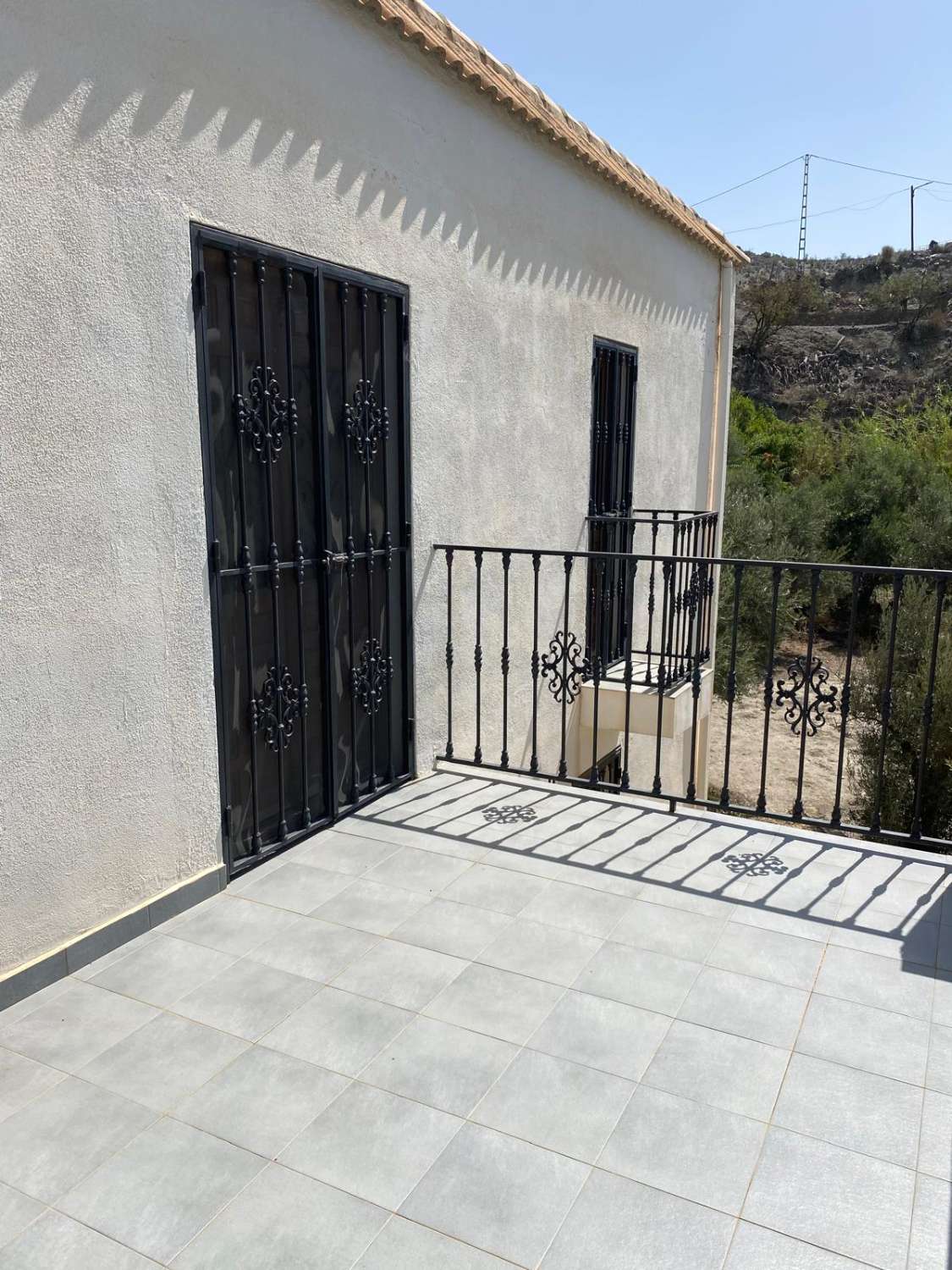 Superbe maison de campagne actuellement composée de trois appartements séparés à Oria