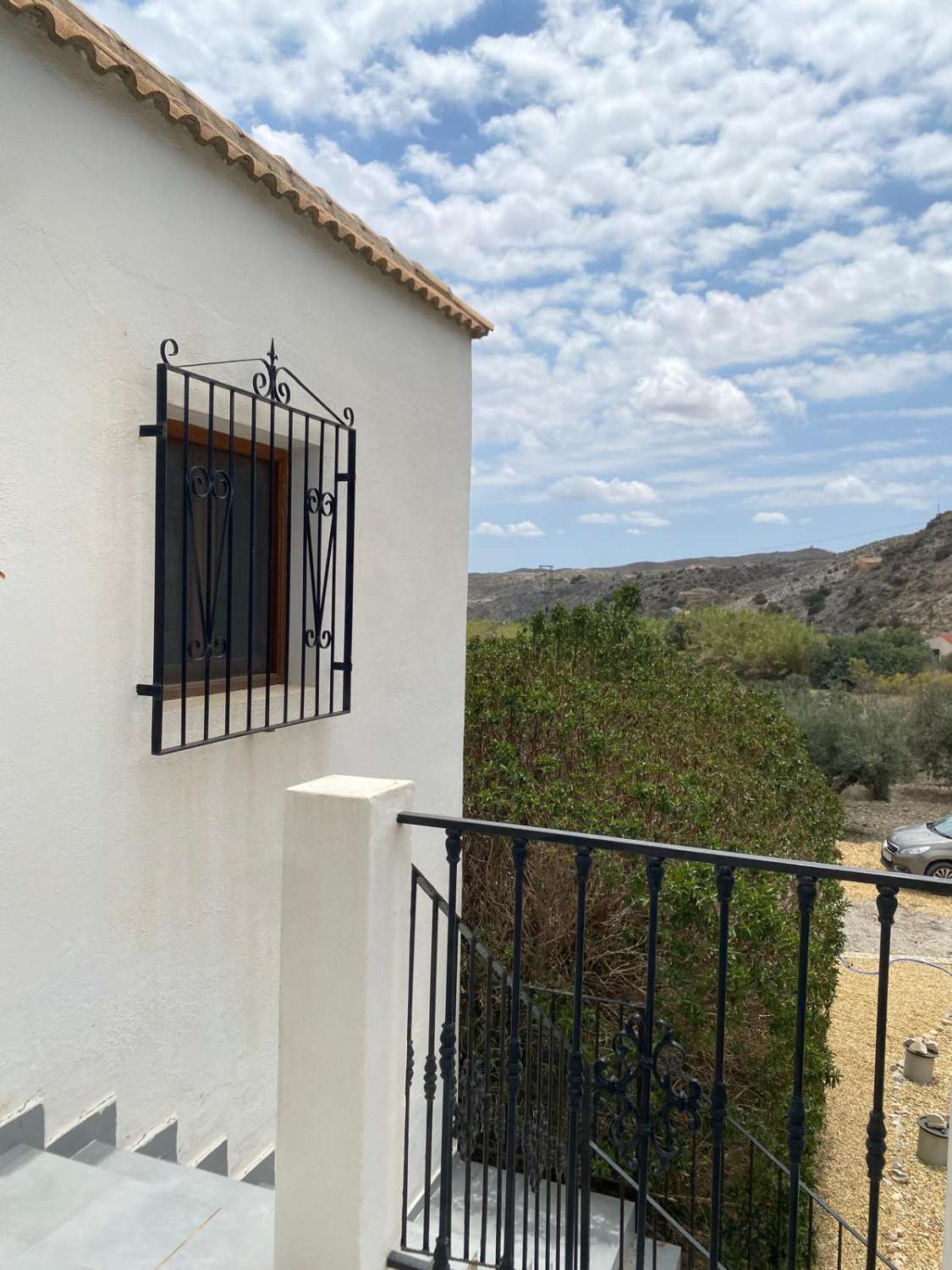 Superbe maison de campagne actuellement composée de trois appartements séparés à Oria