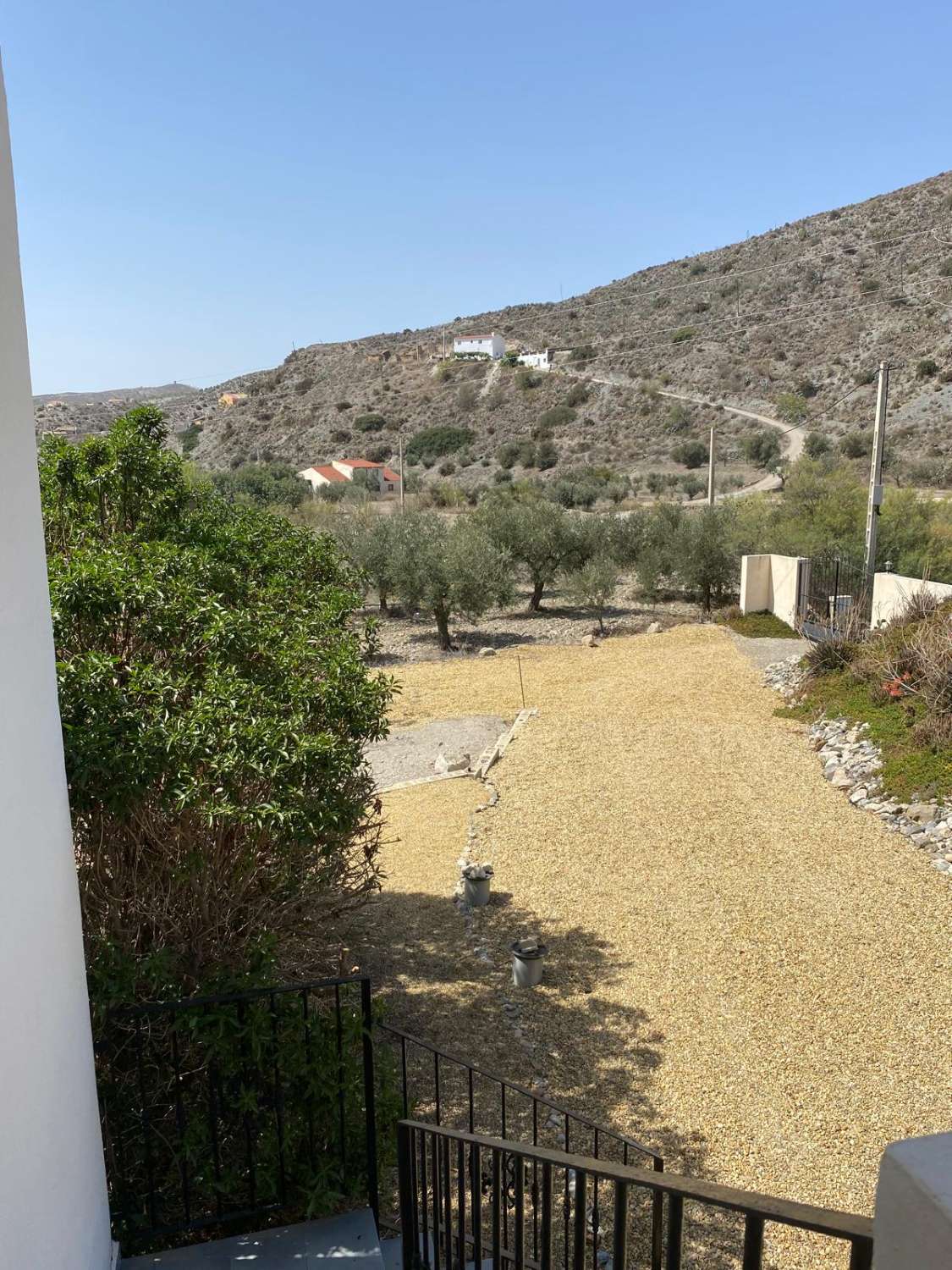 Superbe maison de campagne actuellement composée de trois appartements séparés à Oria