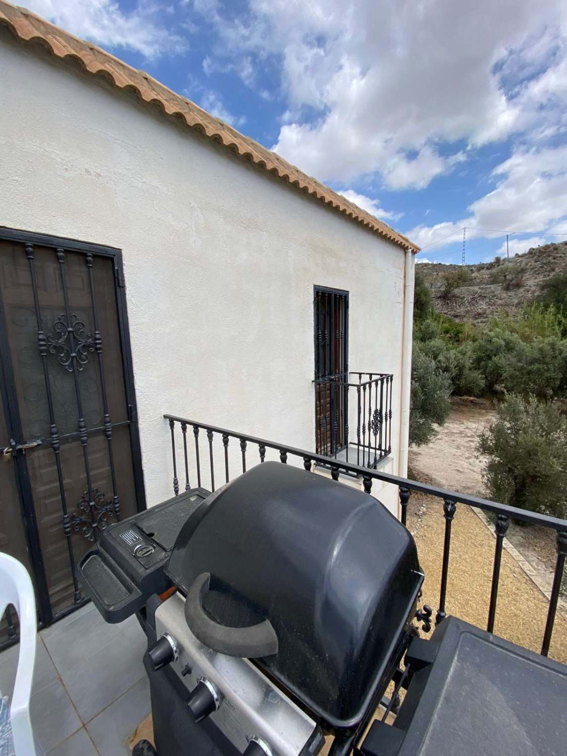 Superbe maison de campagne actuellement composée de trois appartements séparés à Oria