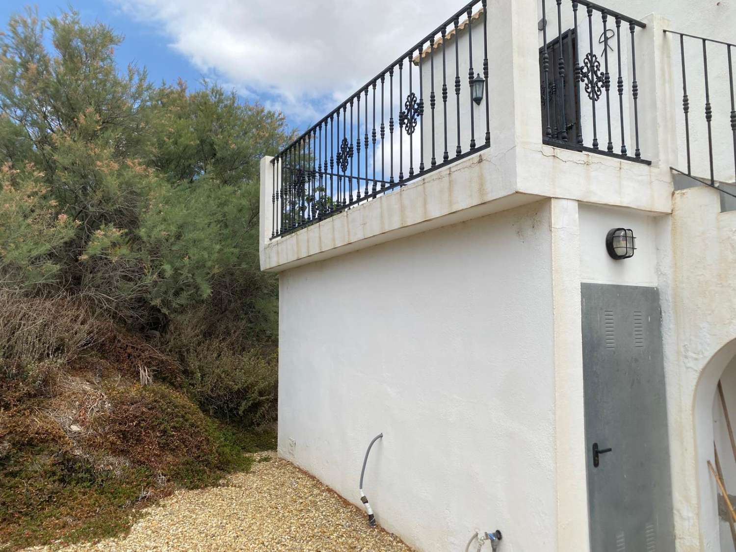 Superbe maison de campagne actuellement composée de trois appartements séparés à Oria