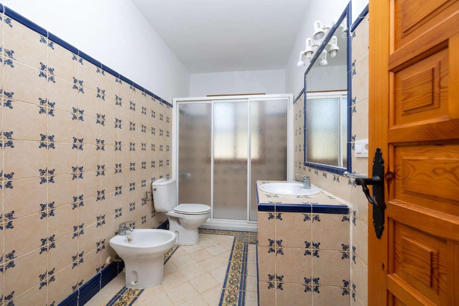 Beau chalet de 2 chambres et 2 salles de bain à Velez Blanco avec une vue imprenable