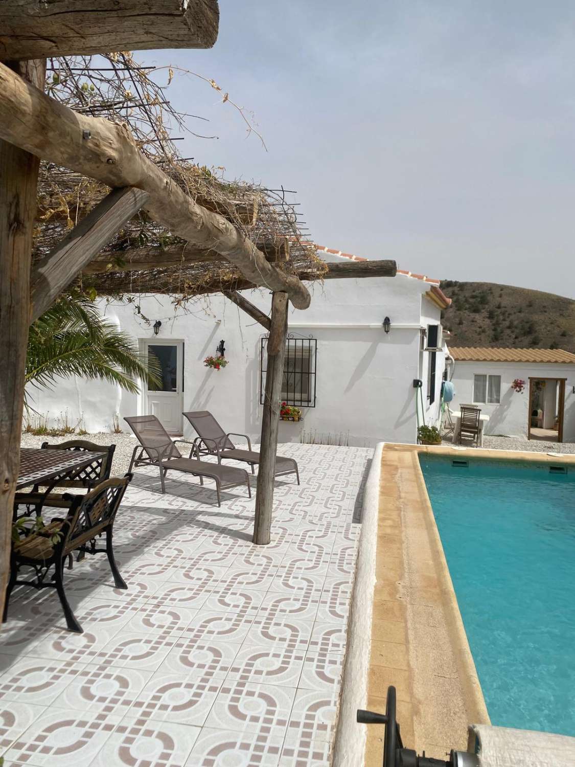 Villa with 3 beds / 2 baths and swimming pool in lovely setting near Oria