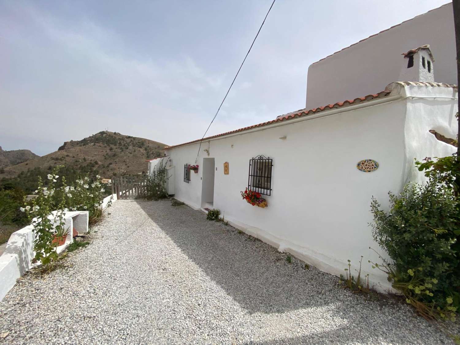 Villa avec 3 chambres / 2 salles de bains et piscine dans un cadre agréable près d'Oria