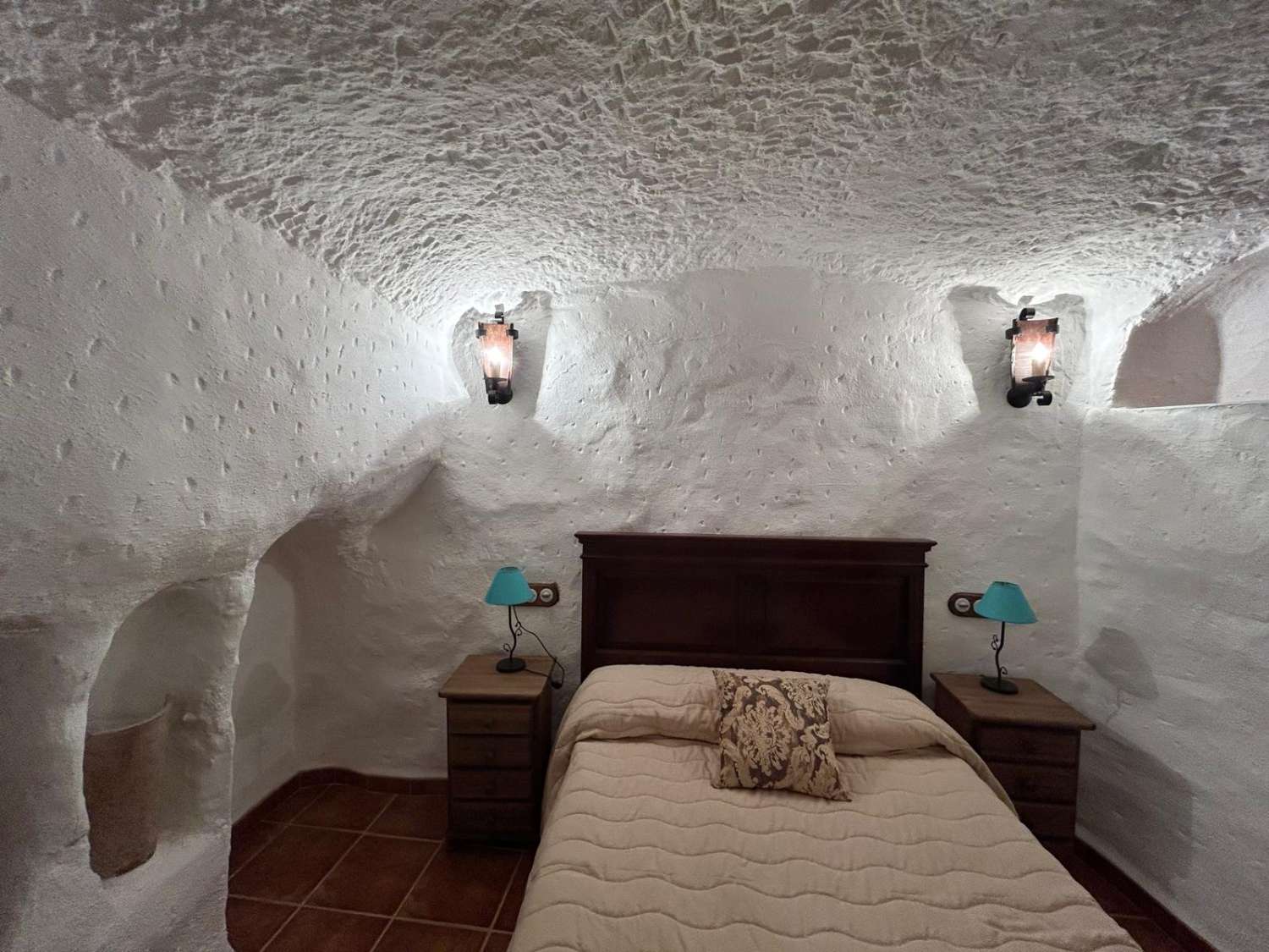 Maison troglodyte tout simplement magnifique à Freila - 7 chambres, 4 salles de bains et terrasse