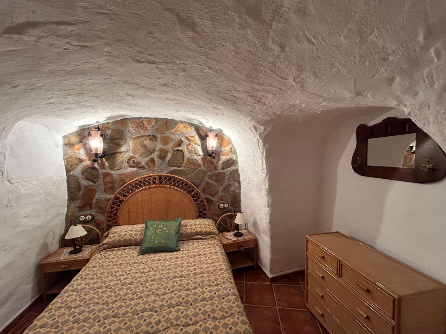 Maison troglodyte tout simplement magnifique à Freila - 7 chambres, 4 salles de bains et terrasse