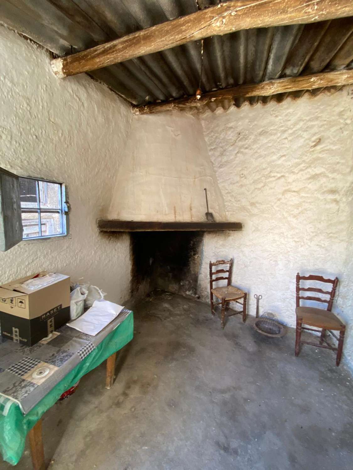 Prachtig herenhuis met 3 slaapkamers, 2 badkamers en een patio in Maria