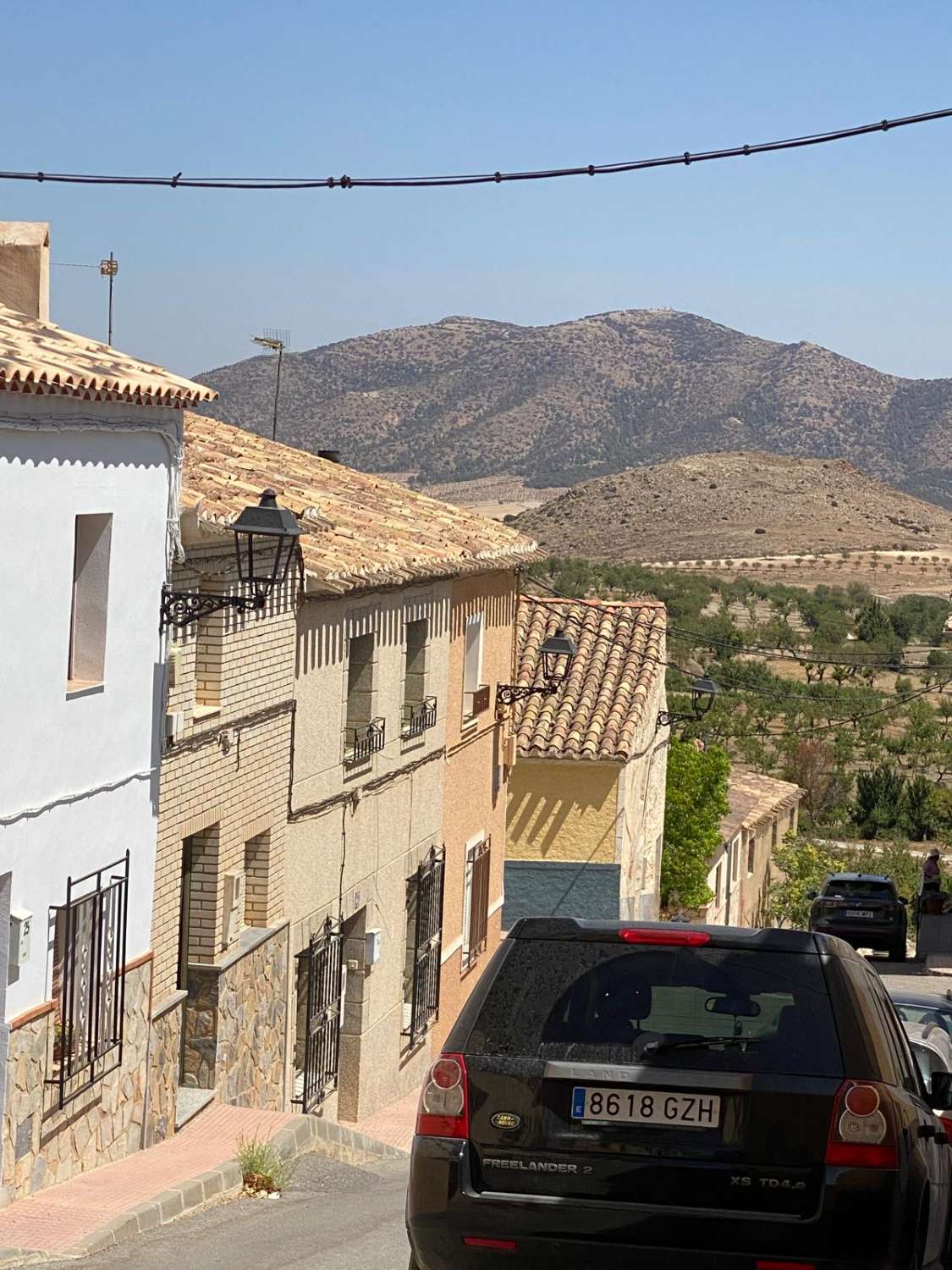 Encantadora casa adosada de 3 dormitorios y 2 baños con patio exterior en Maria