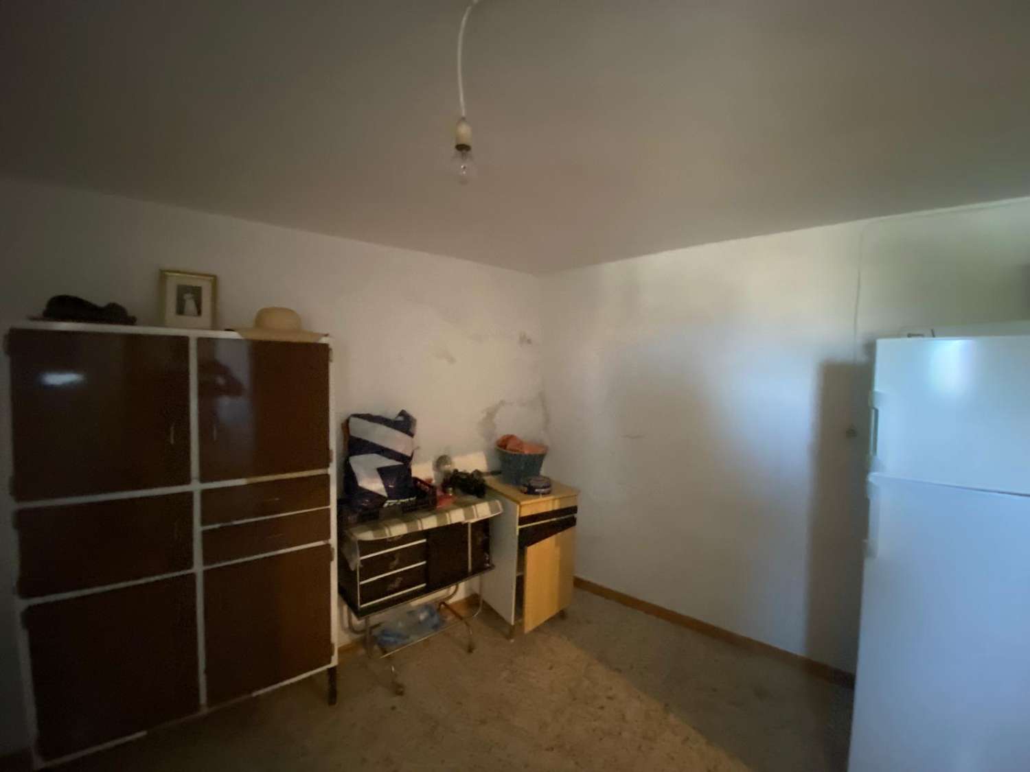 Encantadora casa adosada de 3 dormitorios y 2 baños con patio exterior en Maria