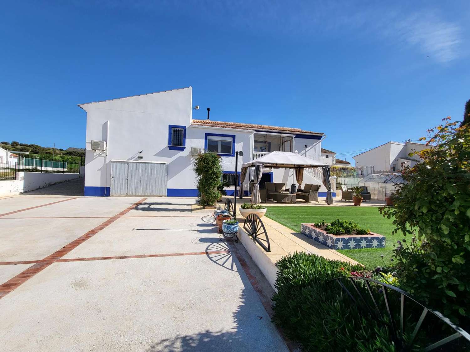 Immaculate 4 bed, 2 bath Villa in lovely Hamlet, 10 mins from Chirivel & Velez Rubio