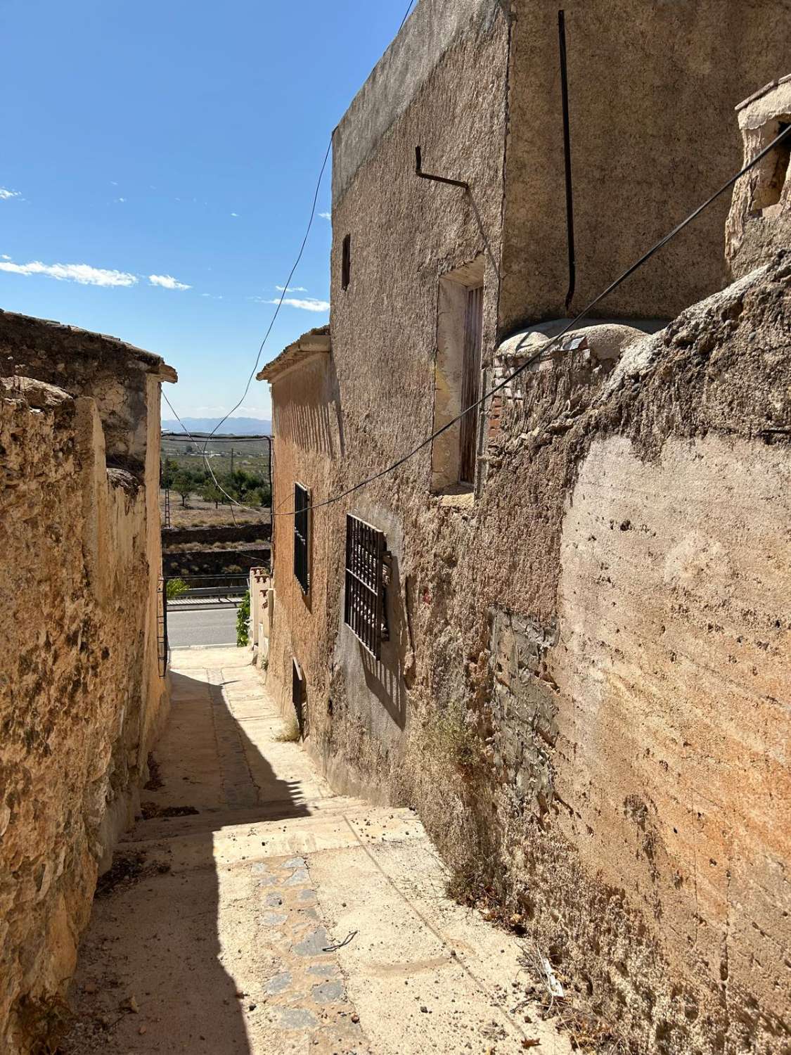 Maison de village de 5 chambres et 1 salle de bain à Oria avec terrain à l'avant et à l'arrière de la propriété