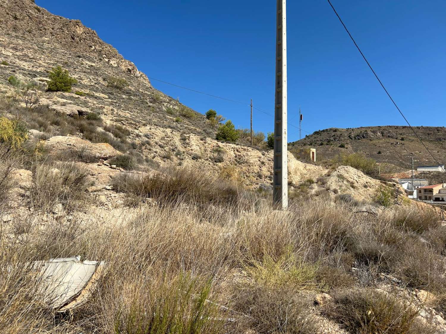 Fantástica casa de pueblo en Oria con gran potencial