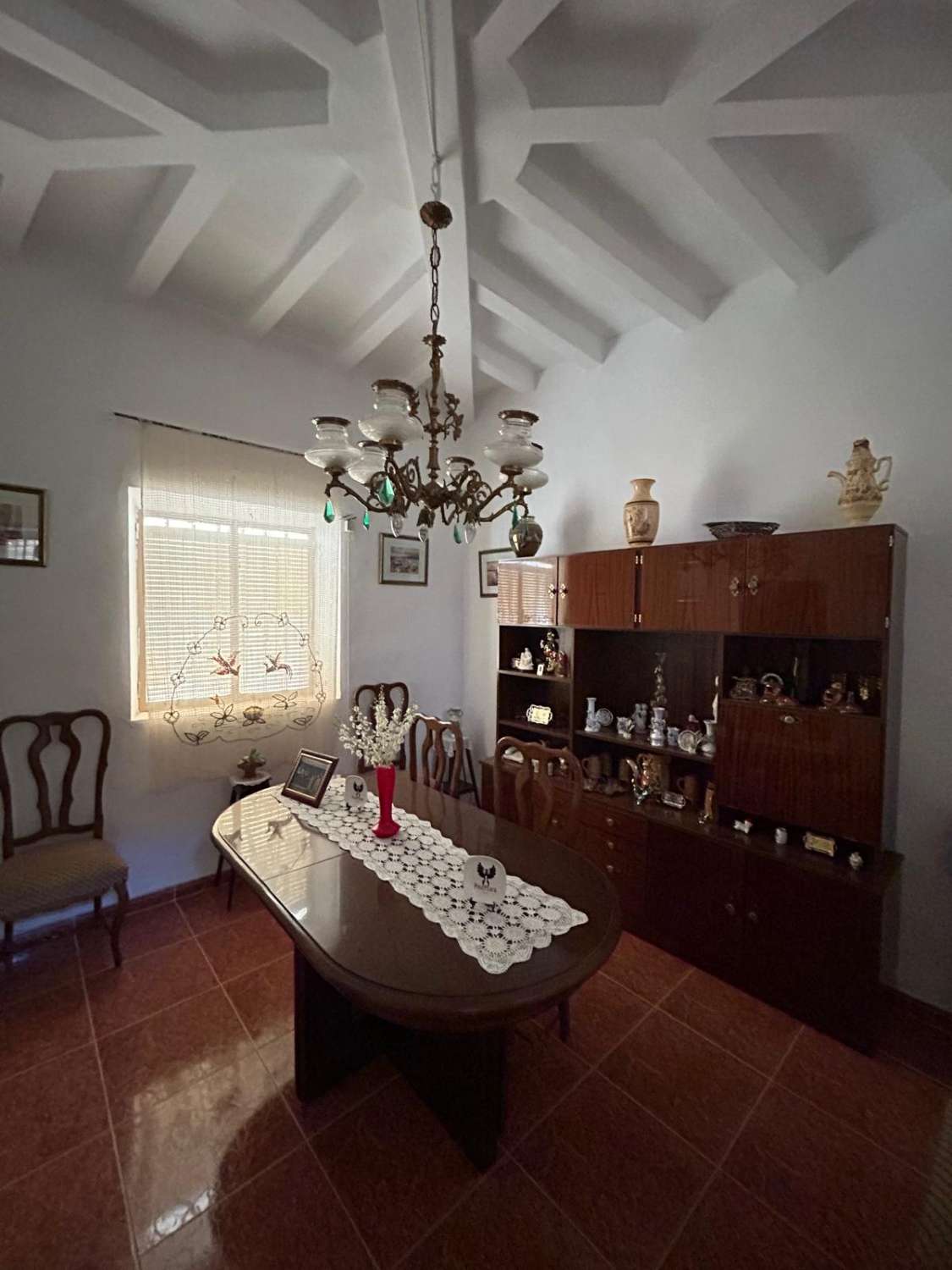 Fantastic Value 5 bed, 1 bath village house in Oria with land to front and back of property