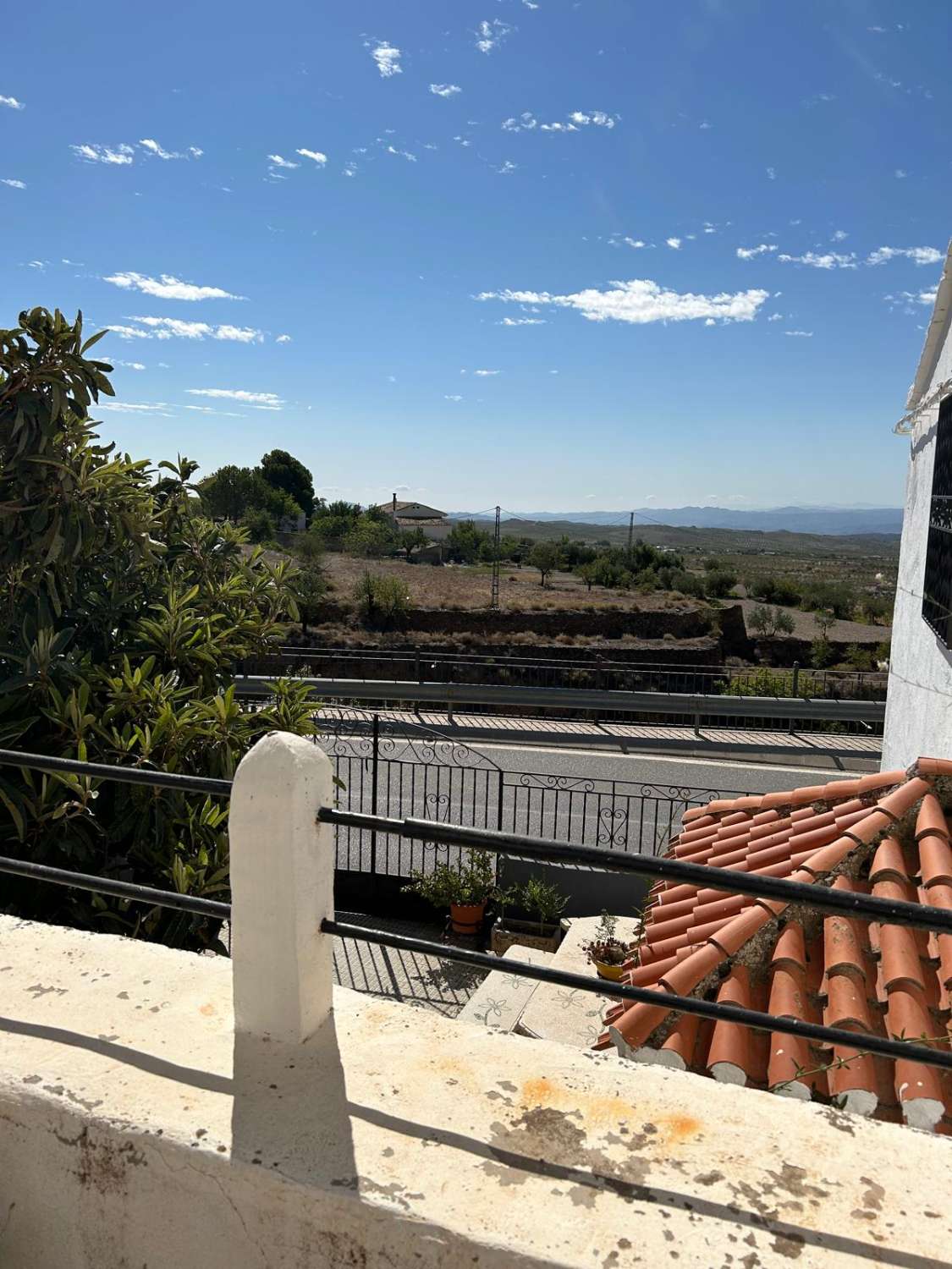 Maison de village de 5 chambres et 1 salle de bain à Oria avec terrain à l'avant et à l'arrière de la propriété