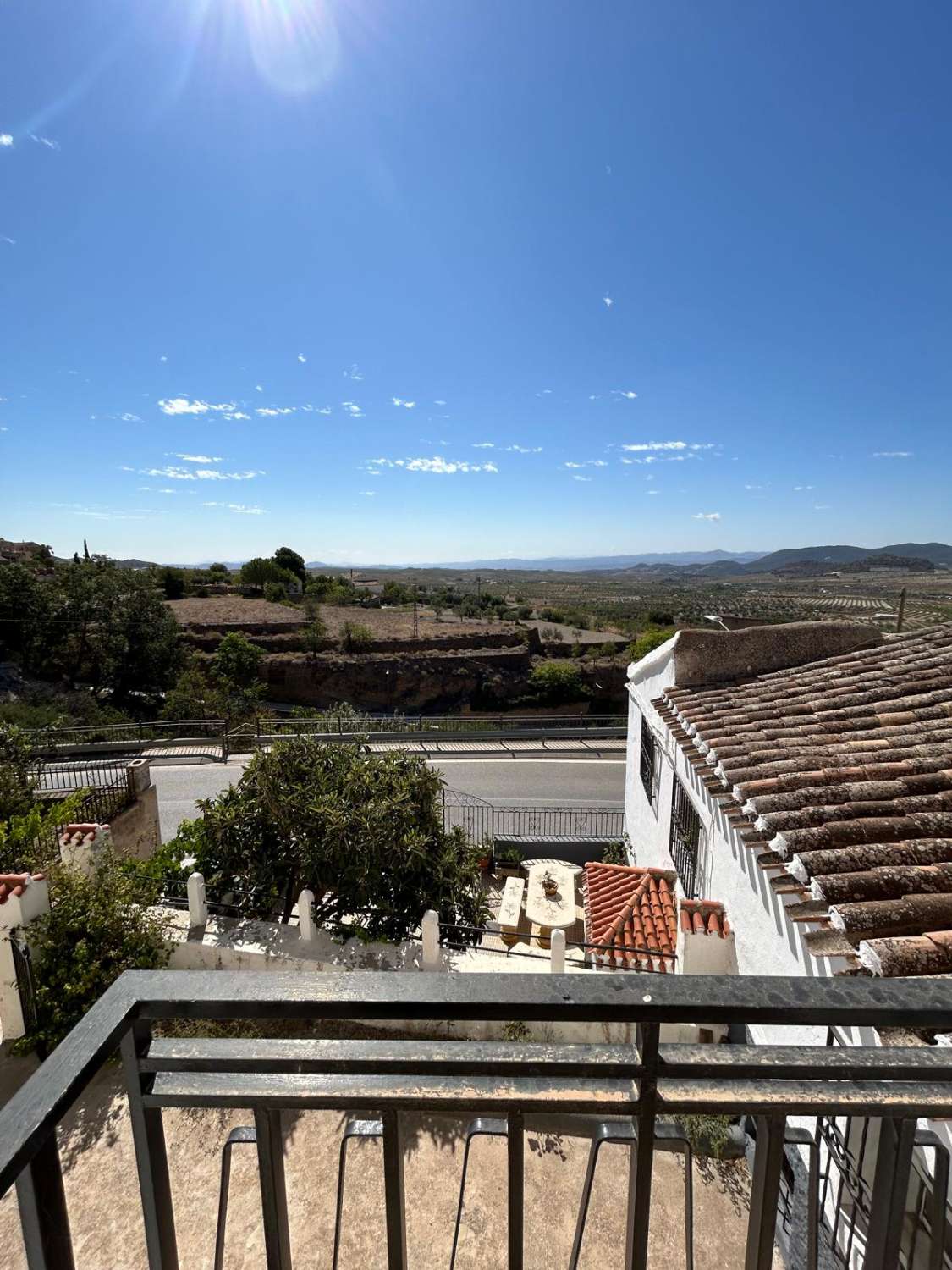 Maison de village de 5 chambres et 1 salle de bain à Oria avec terrain à l'avant et à l'arrière de la propriété