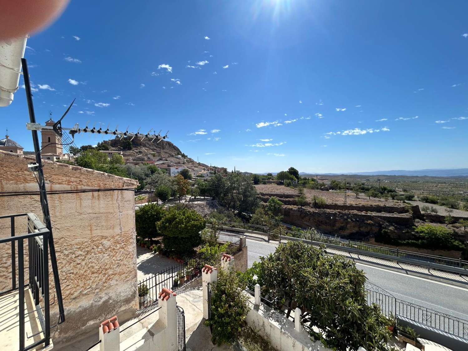 Maison de village de 5 chambres et 1 salle de bain à Oria avec terrain à l'avant et à l'arrière de la propriété