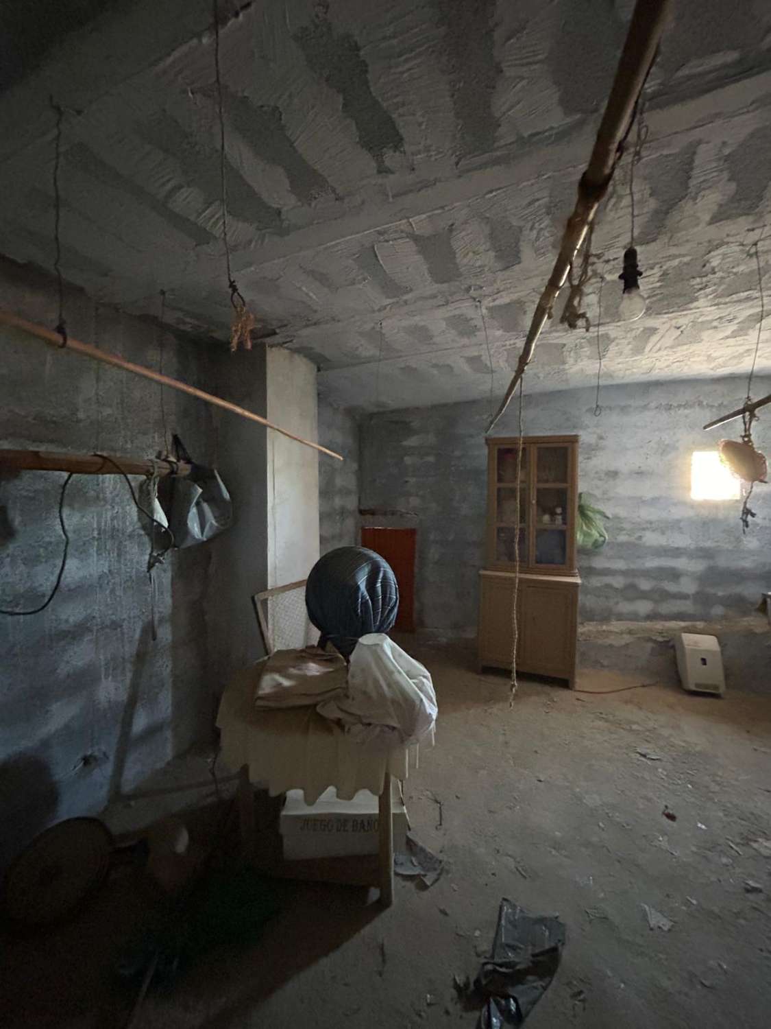 Maison de village de 5 chambres et 1 salle de bain à Oria avec terrain à l'avant et à l'arrière de la propriété