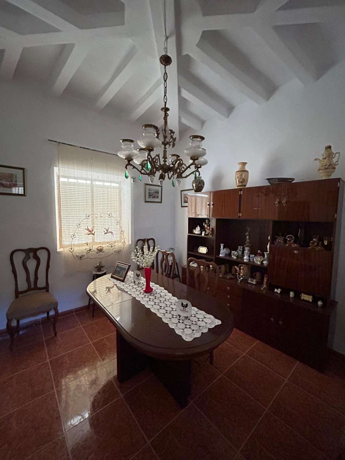 Fantastic Value 5 bed, 1 bath village house in Oria with land to front and back of property