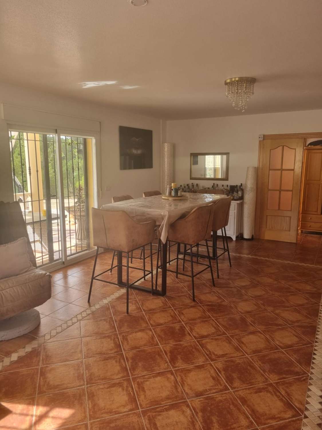 Exclusive 4-bedroom, 3-bathroom villa near La Parroquia, Murcia