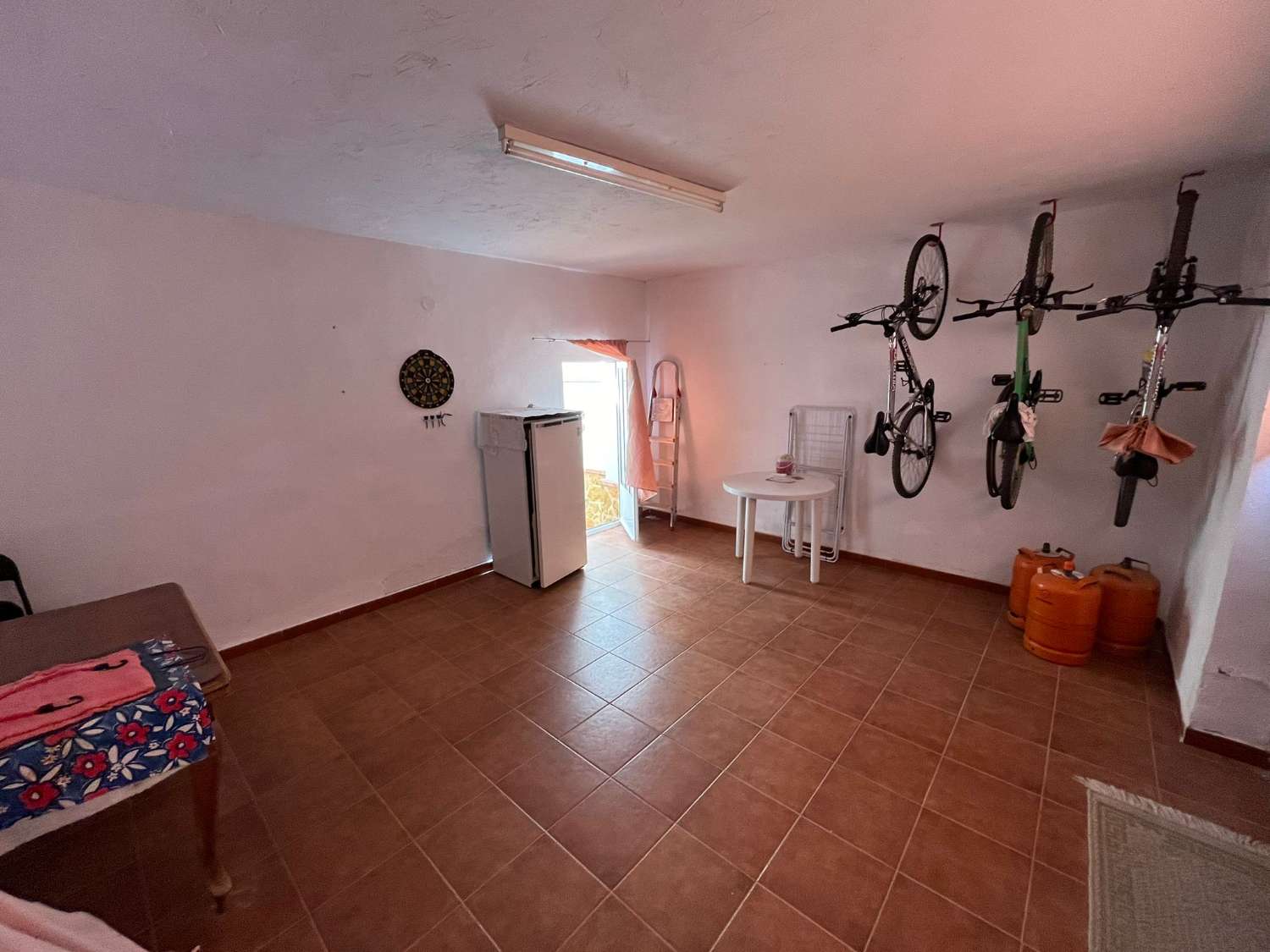 5 Bedroom house, 2 baths, Garage & Patio - Velez Blanco