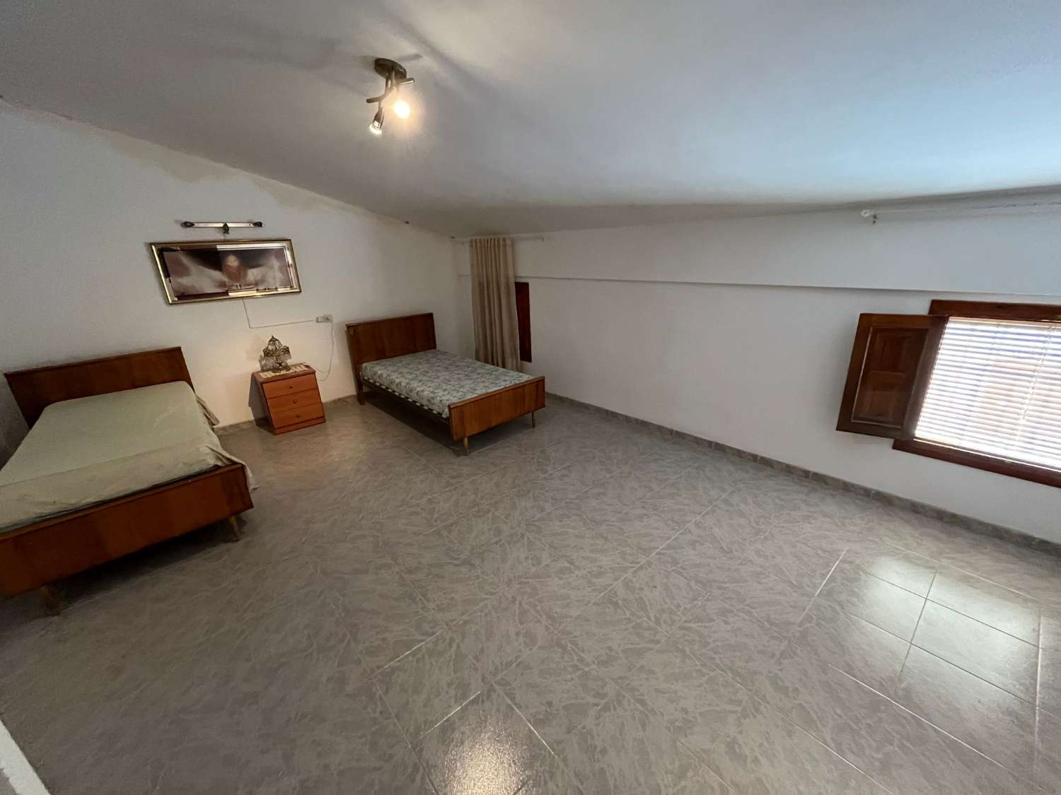 Huis met 5 slaapkamers, 2 badkamers, garage en patio - Velez Blanco