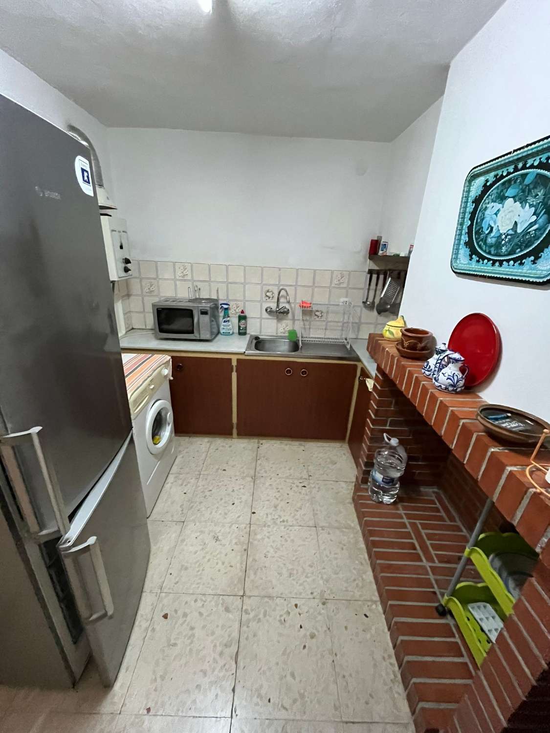 Casa de 5 habitaciones, 2 baños, garaje y patio - Velez Blanco