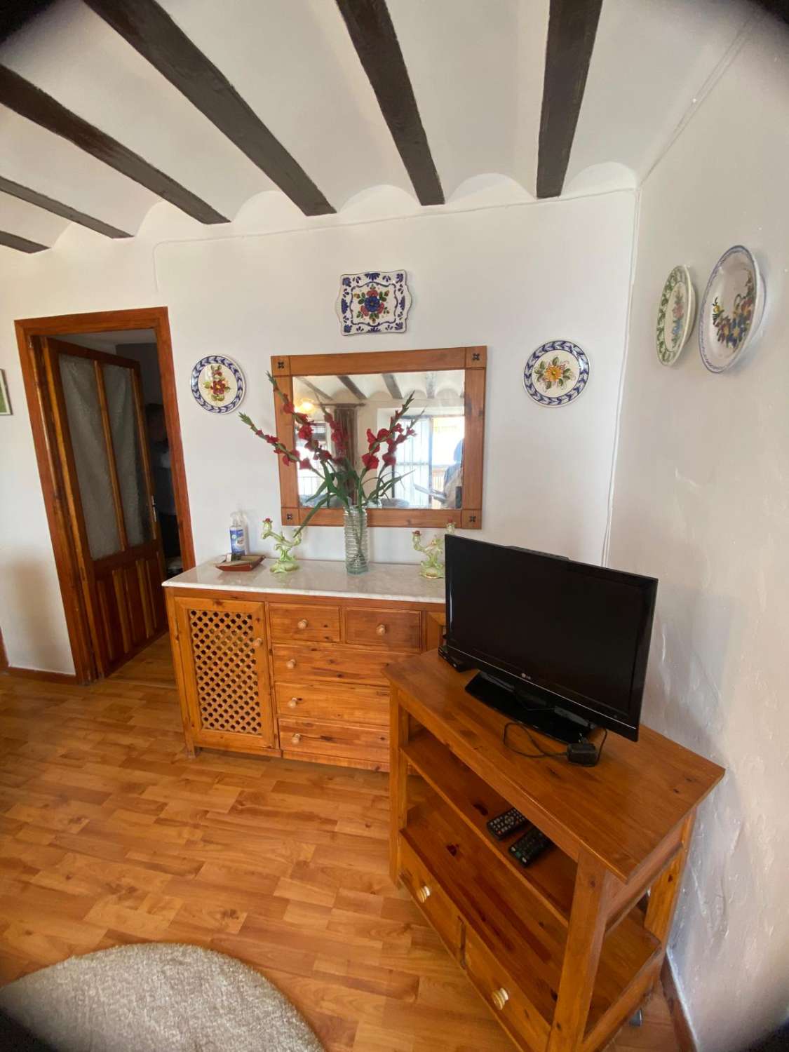 Beautiful 5 bedroom house in heart of Velez Blanco with outside space