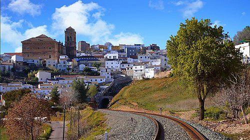 Moderna casa adosada en atractivo complejo con piscina comunitaria, a 35 kilómetros de la ciudad de Granada