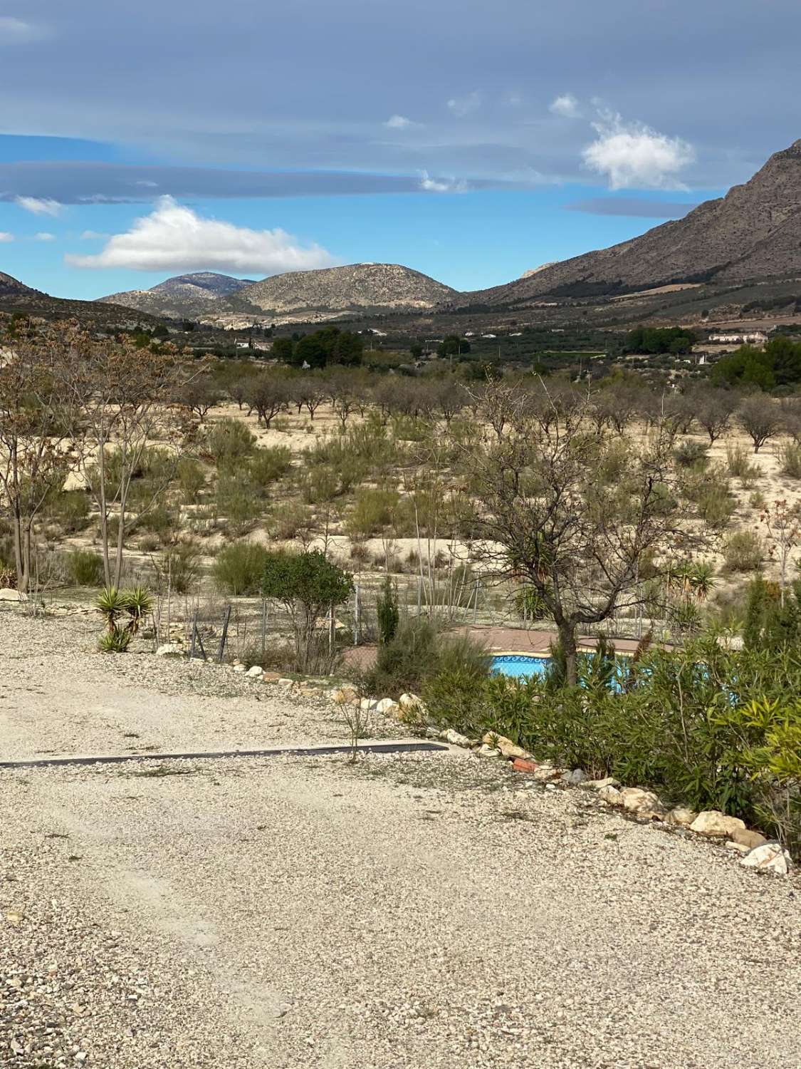 Impresionante villa de 3 dormitorios y 3 baños con piscina, terreno y las vistas más increíbles.