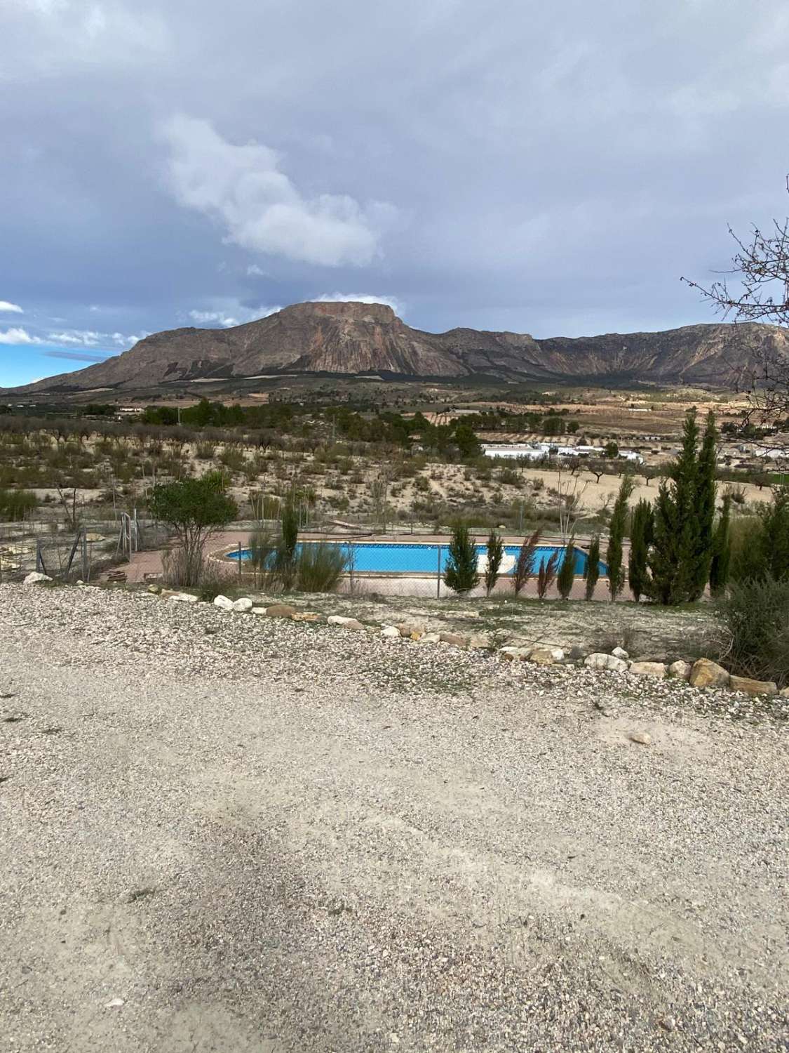 Impresionante villa de 3 dormitorios y 3 baños con piscina, terreno y las vistas más increíbles.