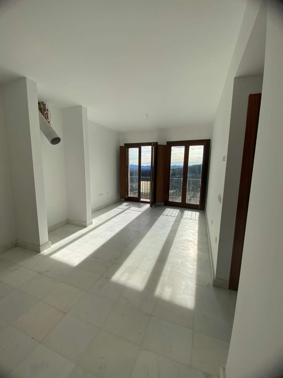 Luxury 2 bed, 2 bath flat in prime position Velez Blanco with stunning views