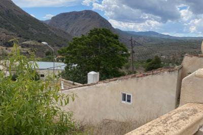 4  beautiful Villas for Sale in El Margen- great rental opportunity