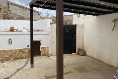 4  beautiful Villas for Sale in El Margen- great rental opportunity