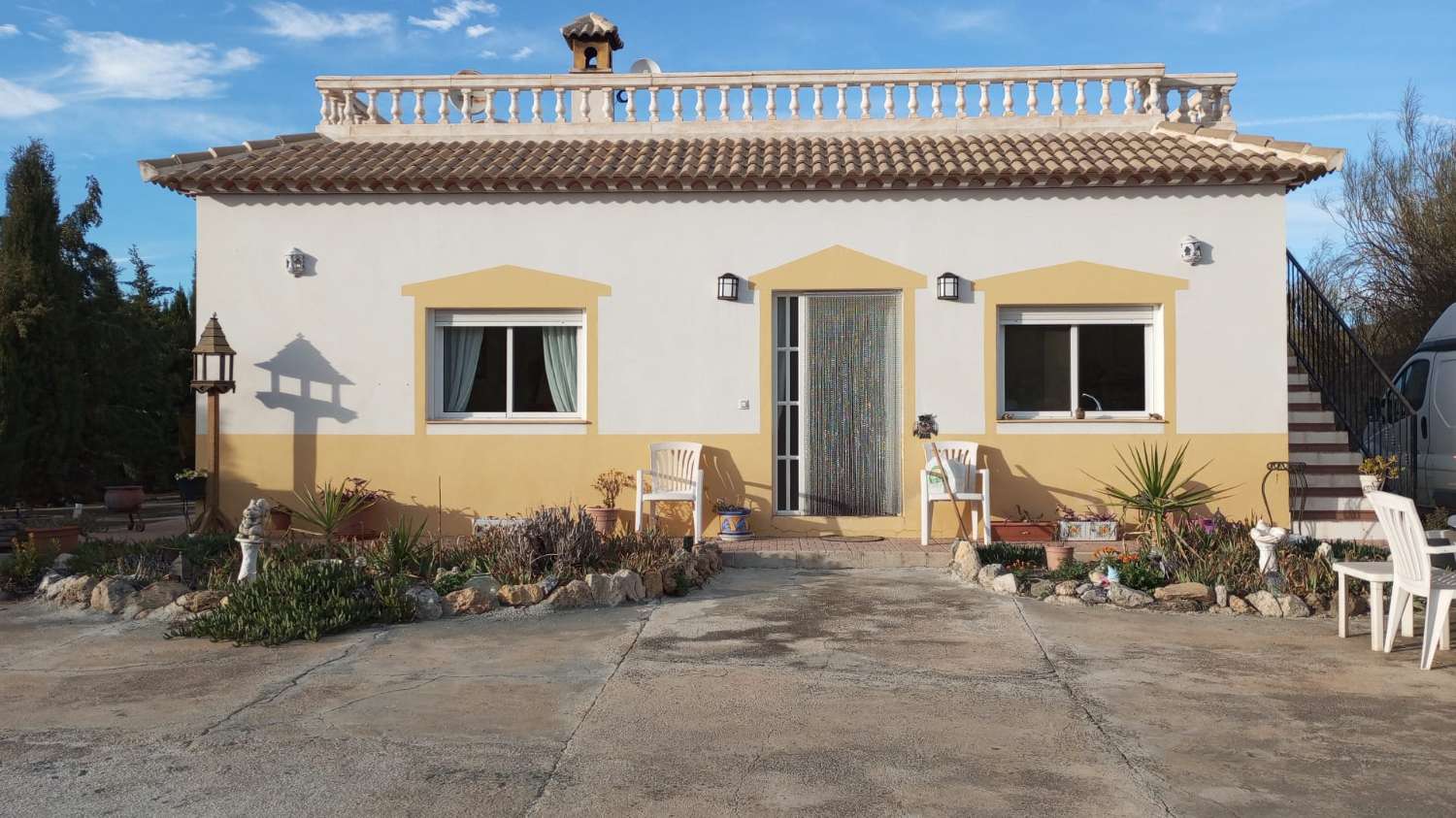 4  beautiful Villas for Sale in El Margen- great rental opportunity