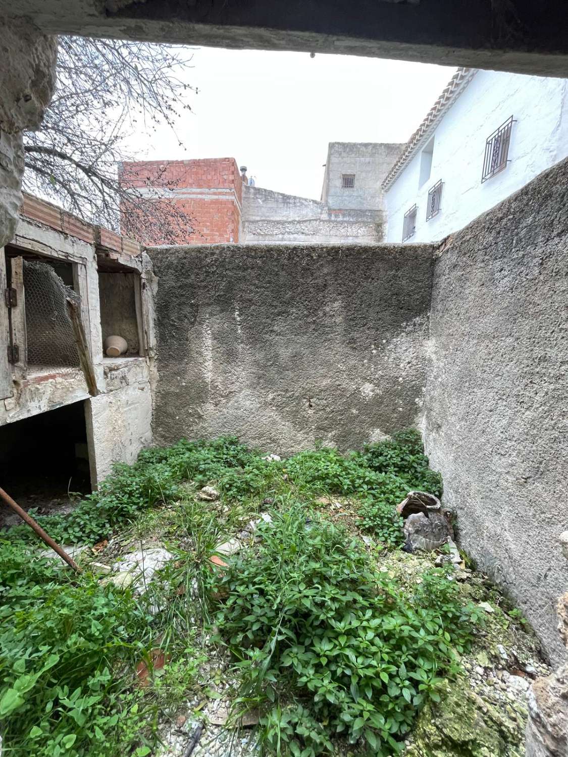 Casa de pueblo con terraza, 3 habitaciones.