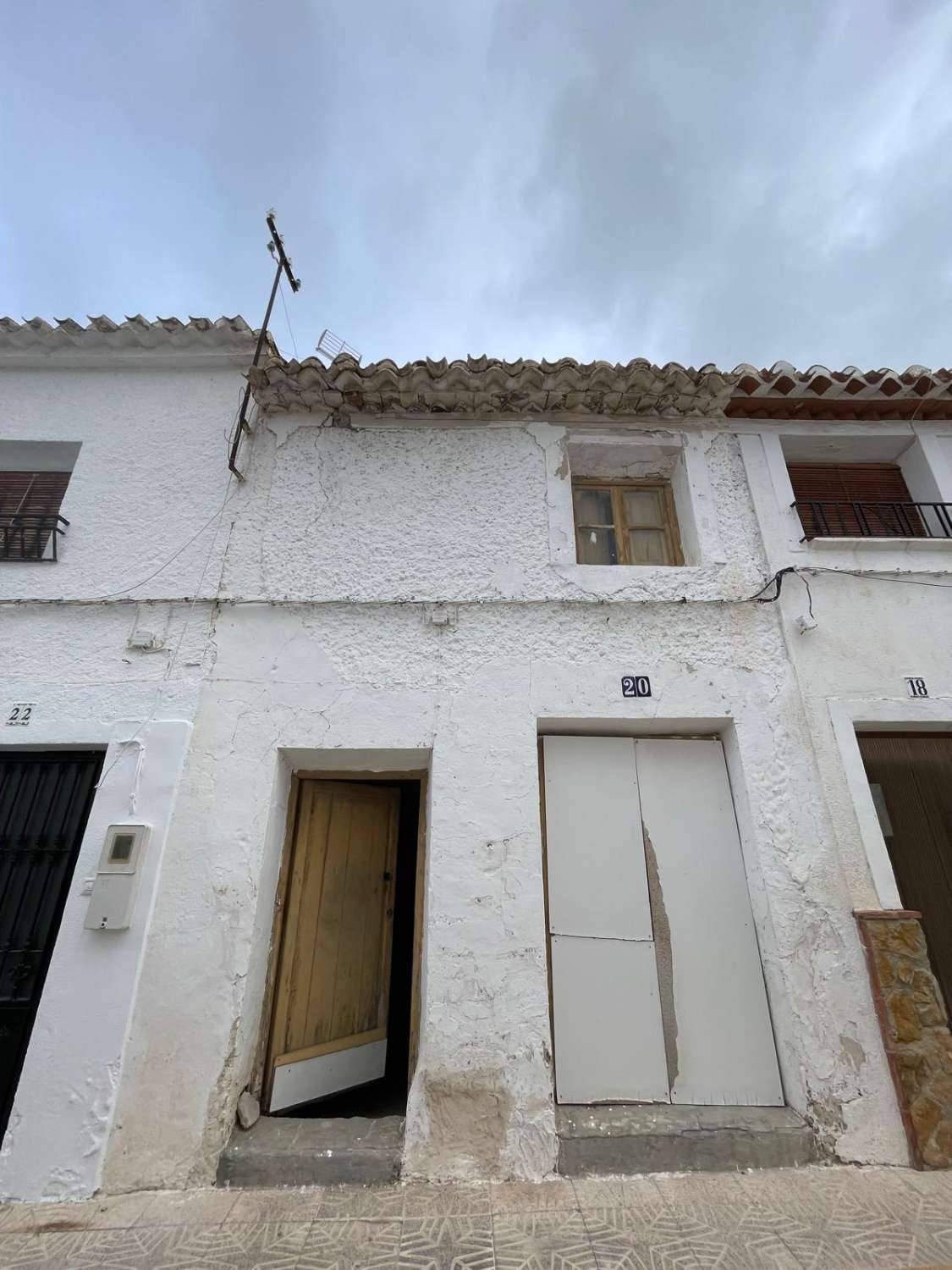 Casa de pueblo con terraza, 3 habitaciones.