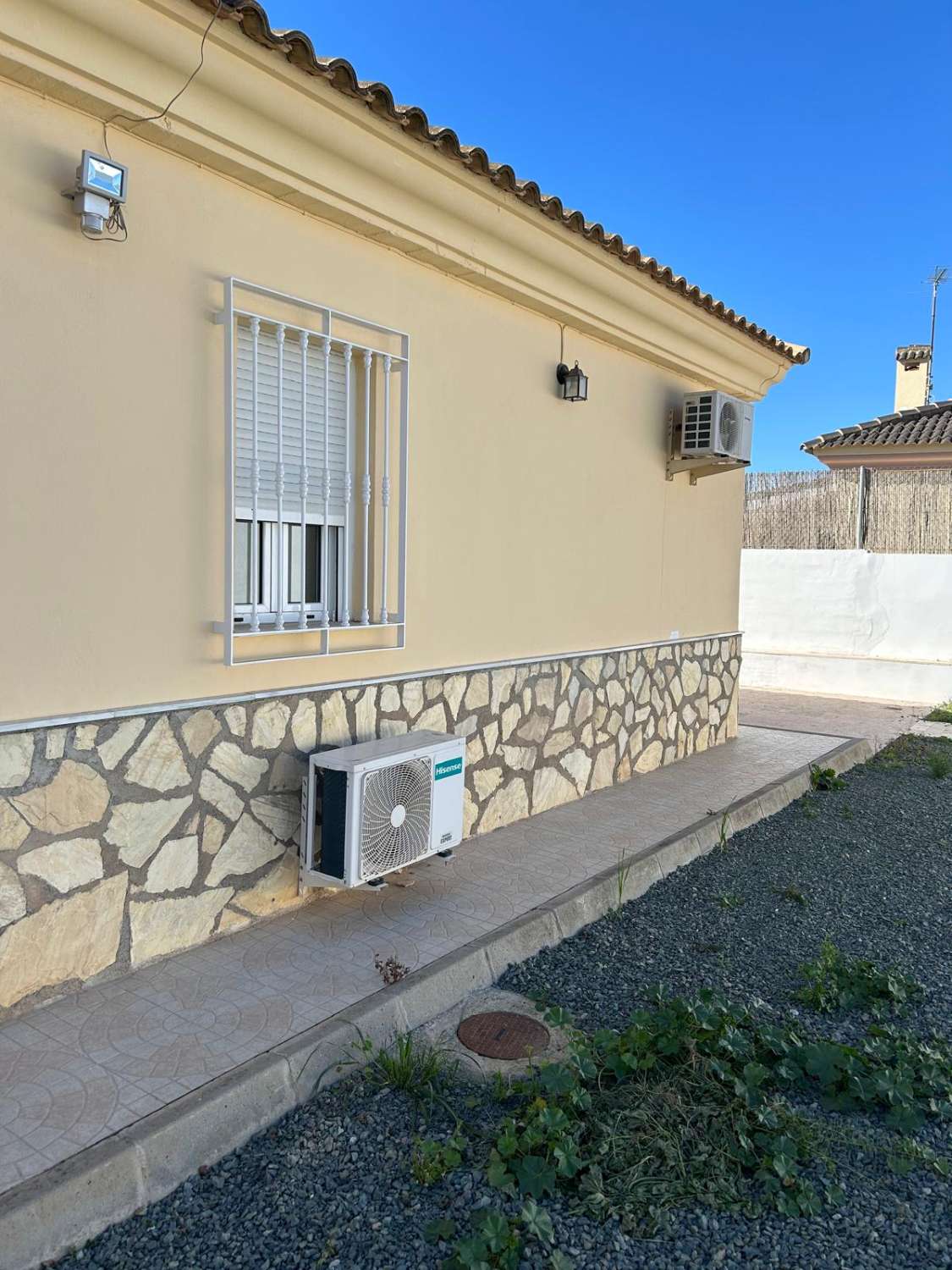 Three bedroom/ three bathroom villa in ever popular Arboleas