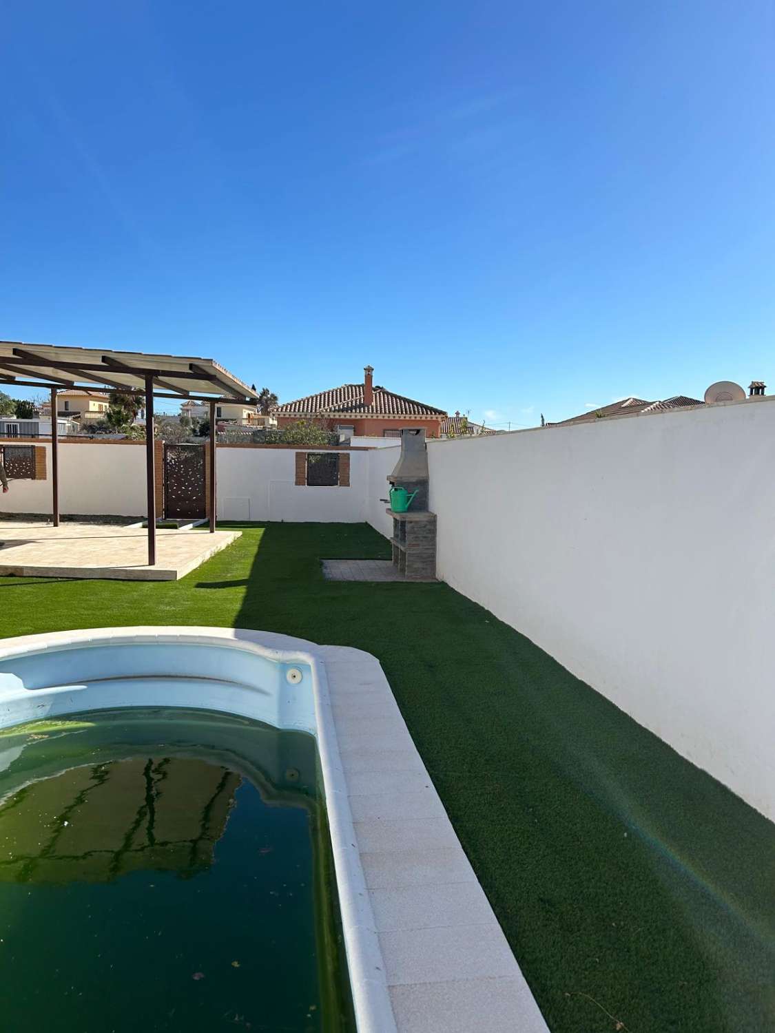 Three bedroom/ three bathroom villa in ever popular Arboleas